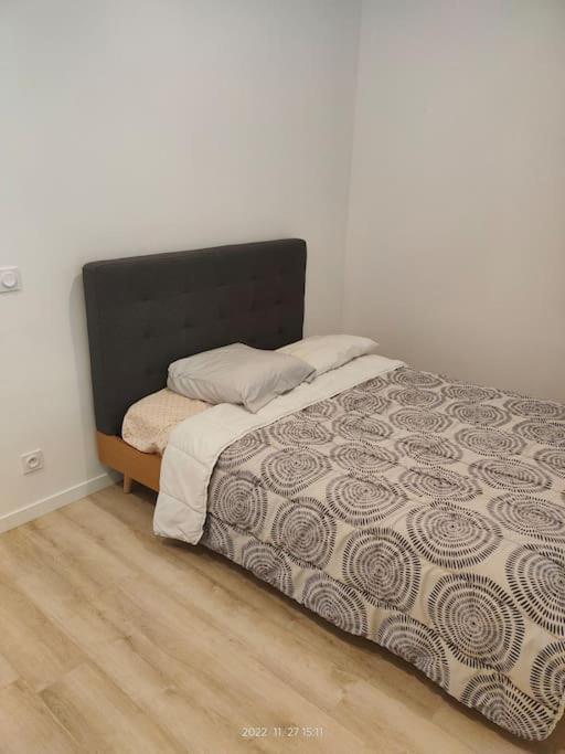 Logement Complet A 빌뢰르반 외부 사진